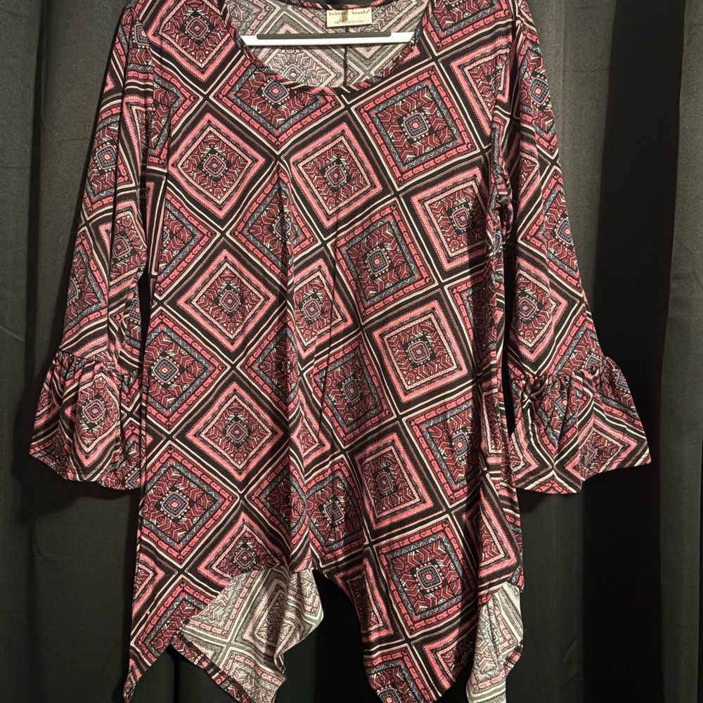 Bobbie Brooks Pink and Black Geometric Tunic